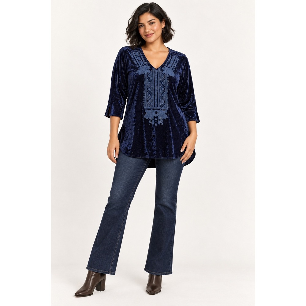 Andree by Unit Tunic Top M/Large Navy Blue Velvet Embroidered Boho Undersized